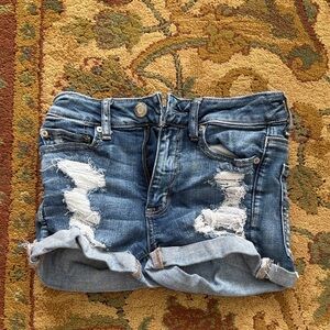 Women’s American Eagle Distressed Denim Women Shorts Size 2